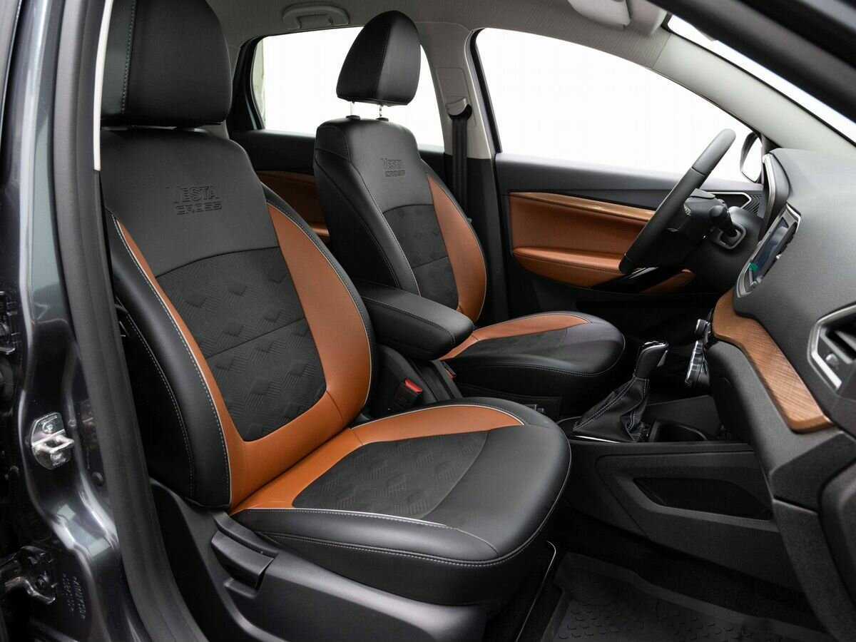 Lada (ВАЗ) Vesta с пробегом — 2024 год. Фото: #12