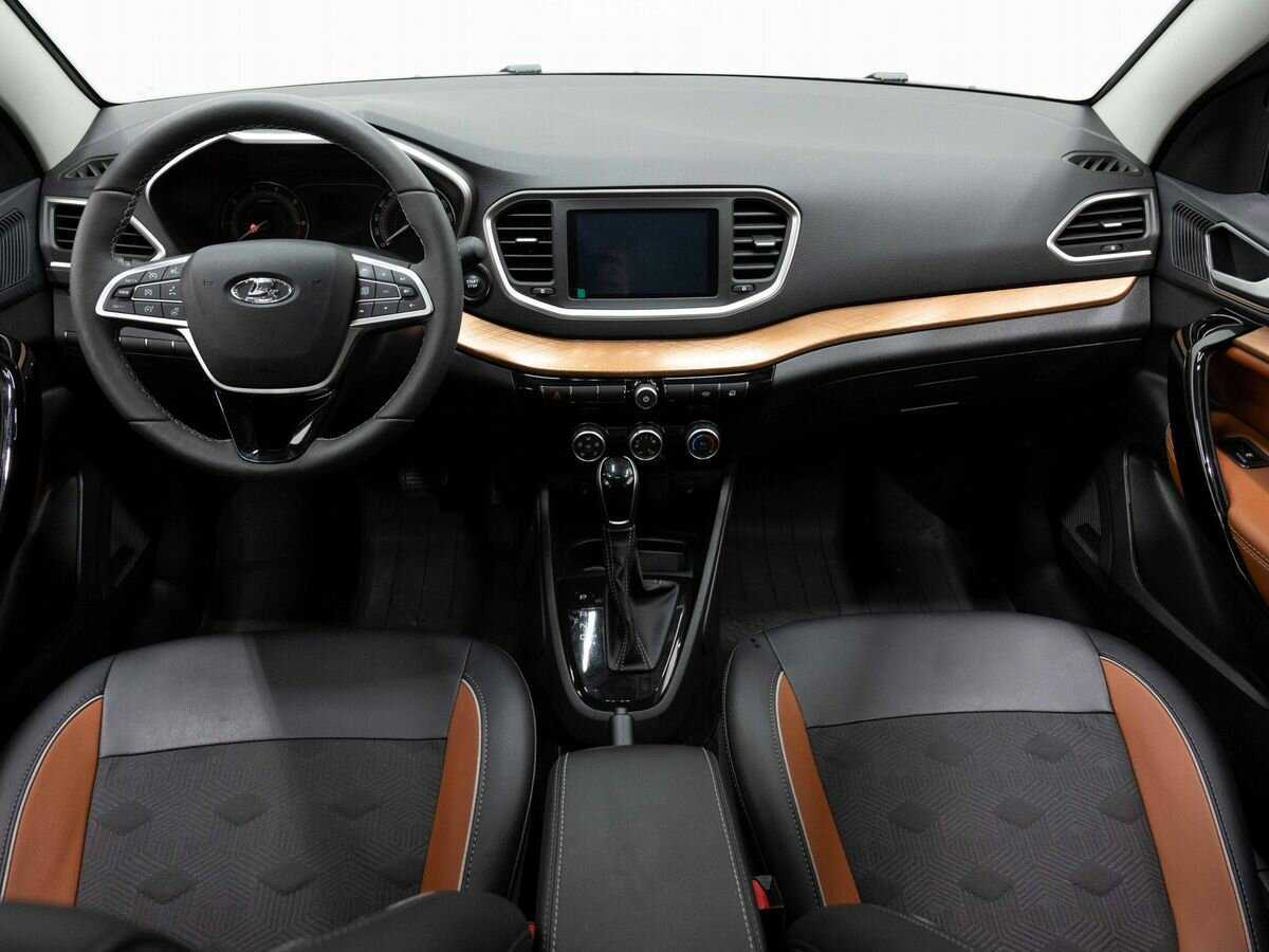 Lada (ВАЗ) Vesta с пробегом — 2024 год. Фото: #13