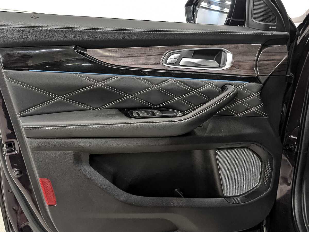 EXEED VX с пробегом — 2022 год. Фото: #18