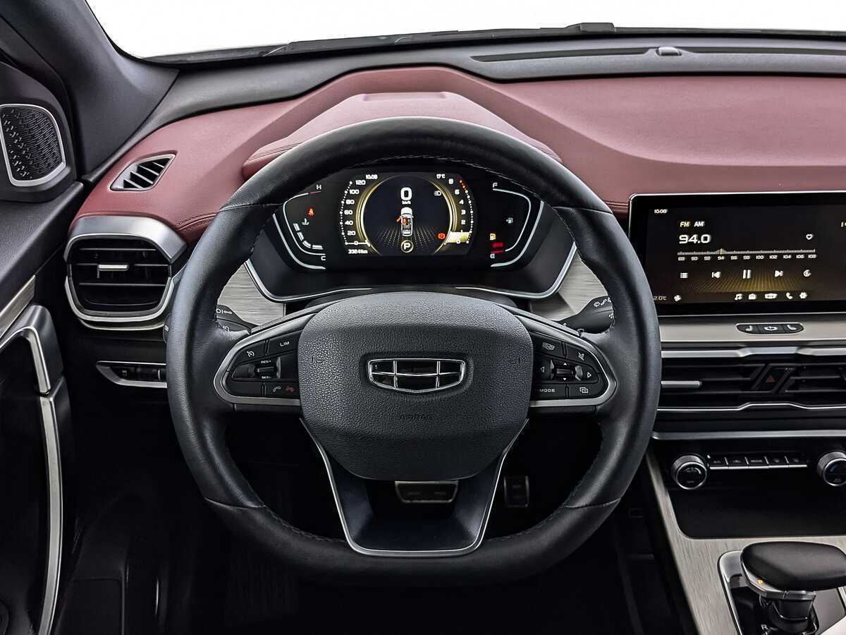 Geely Coolray с пробегом — 2023 год. Фото: #21