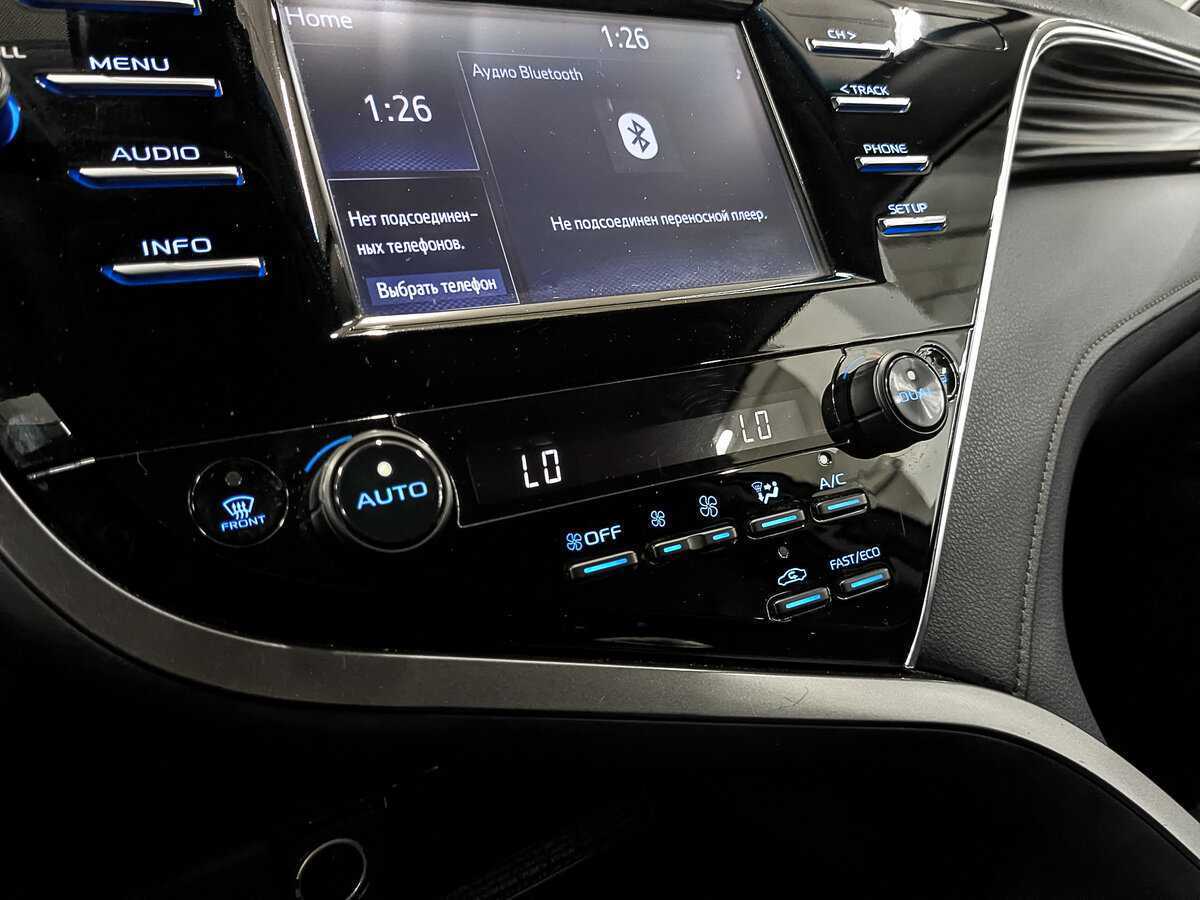 Toyota Camry с пробегом — 2018 год. Фото: #20