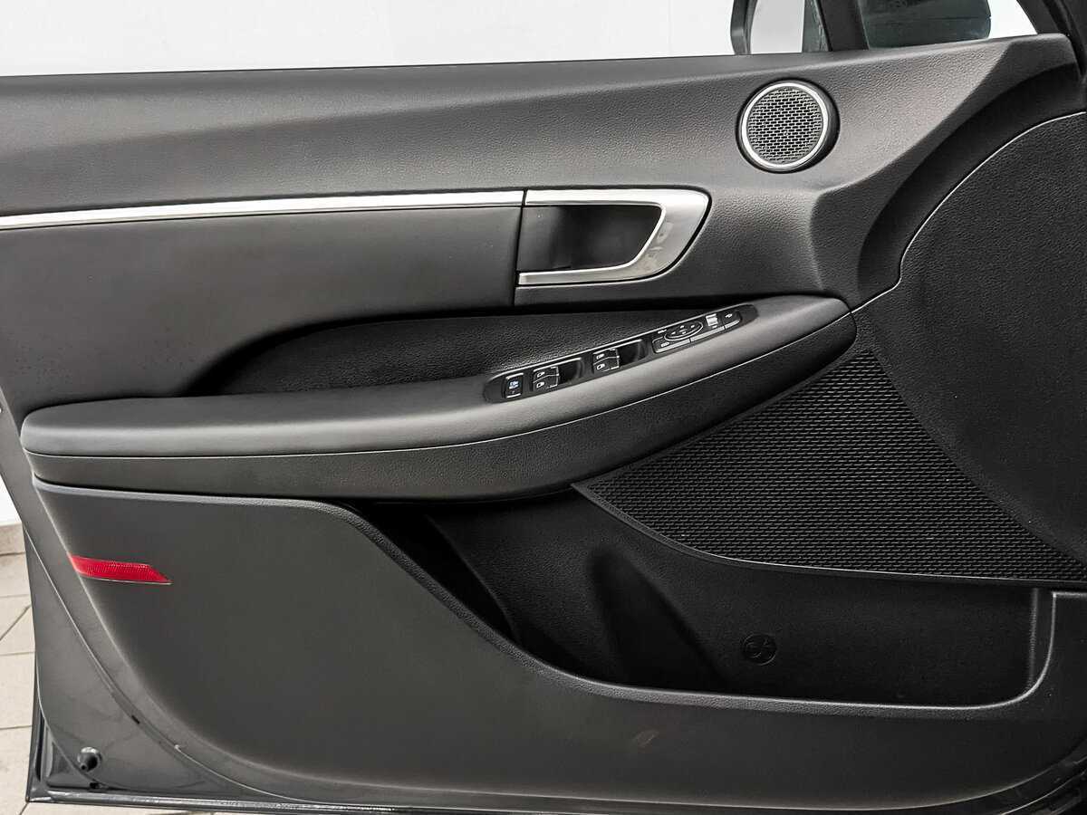 Hyundai Sonata с пробегом — 2021 год. Фото: #18