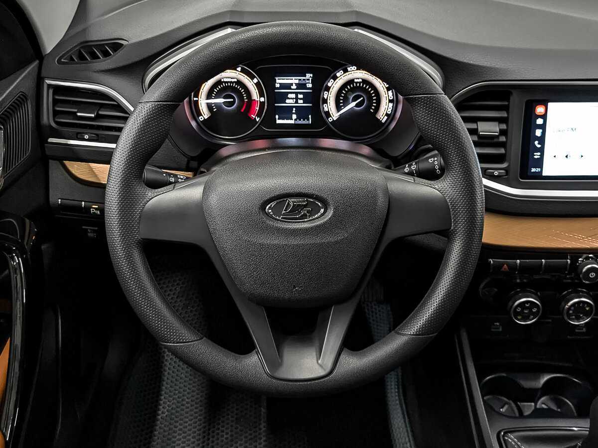 Lada (ВАЗ) Vesta с пробегом — 2024 год. Фото: #21