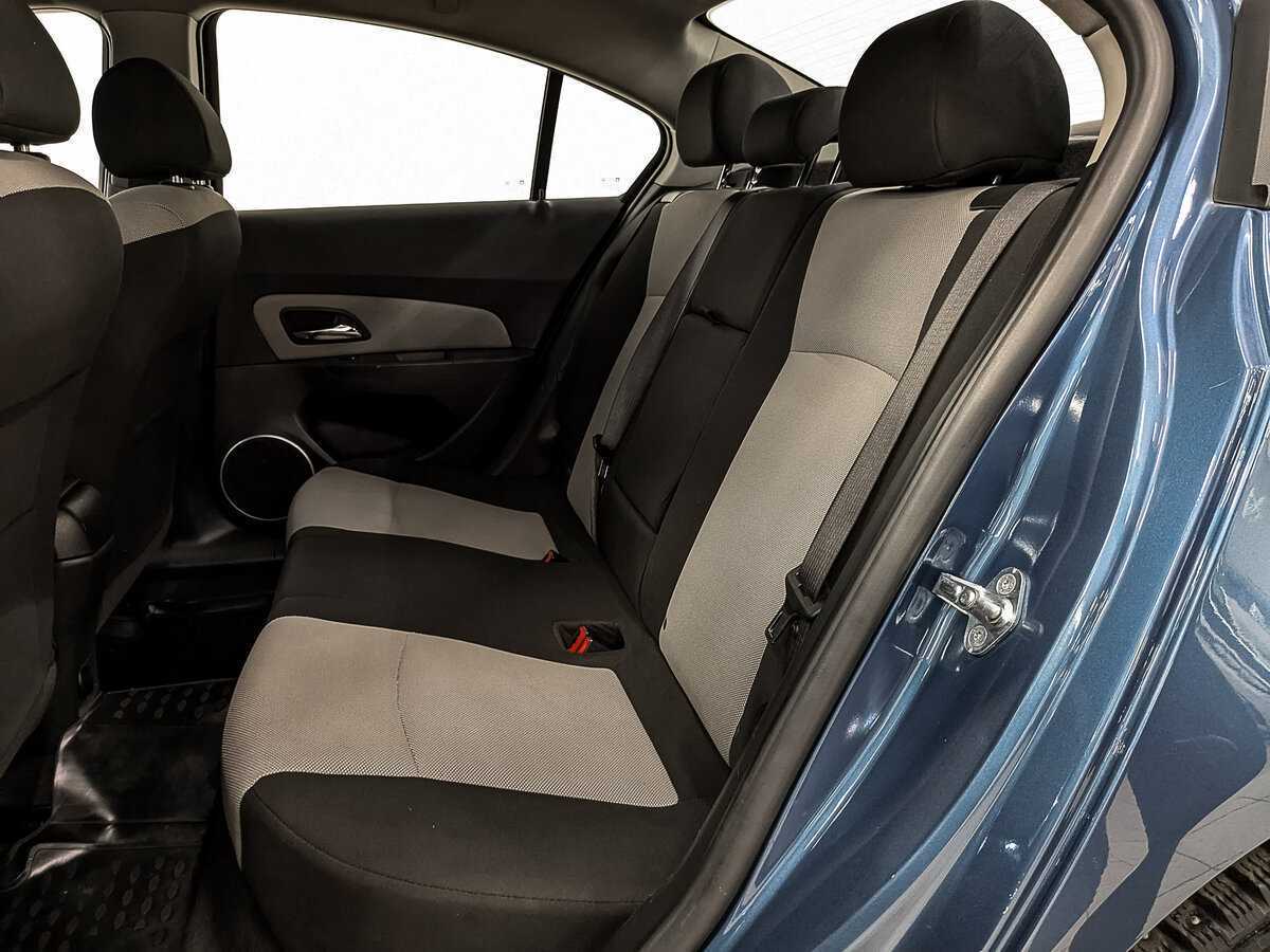 Chevrolet Cruze с пробегом — 2014 год. Фото: #17