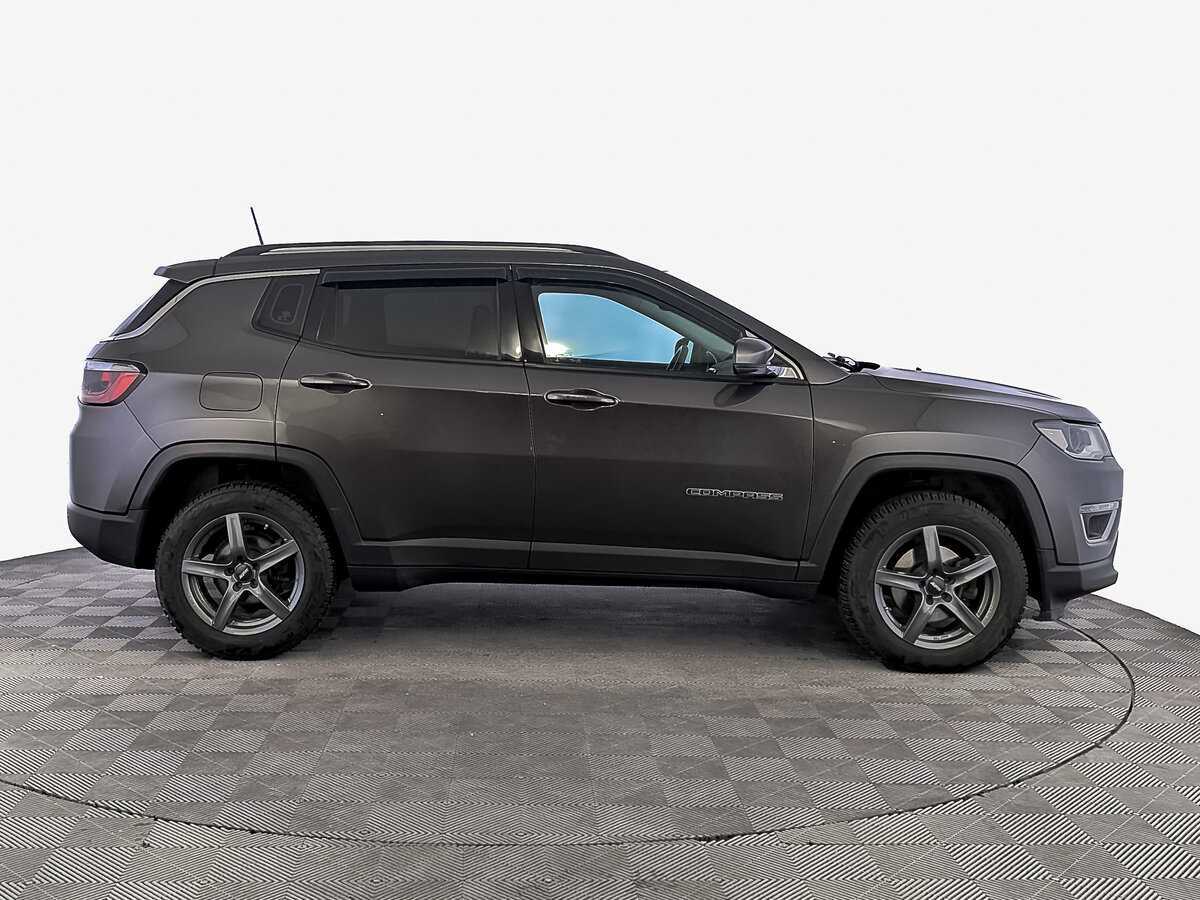 Jeep Compass с пробегом — 2018 год. Фото: #3
