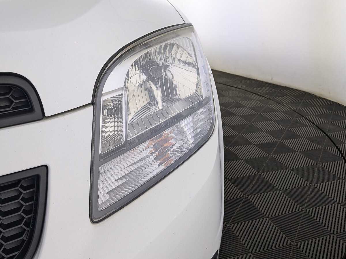 Chevrolet Orlando с пробегом — 2012 год. Фото: #10