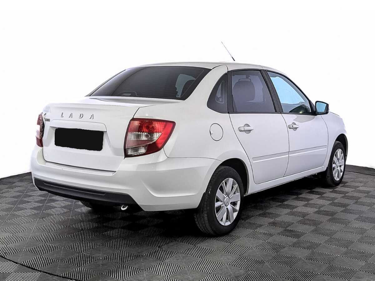 Lada (ВАЗ) Granta с пробегом — 2022 год. Фото: #4