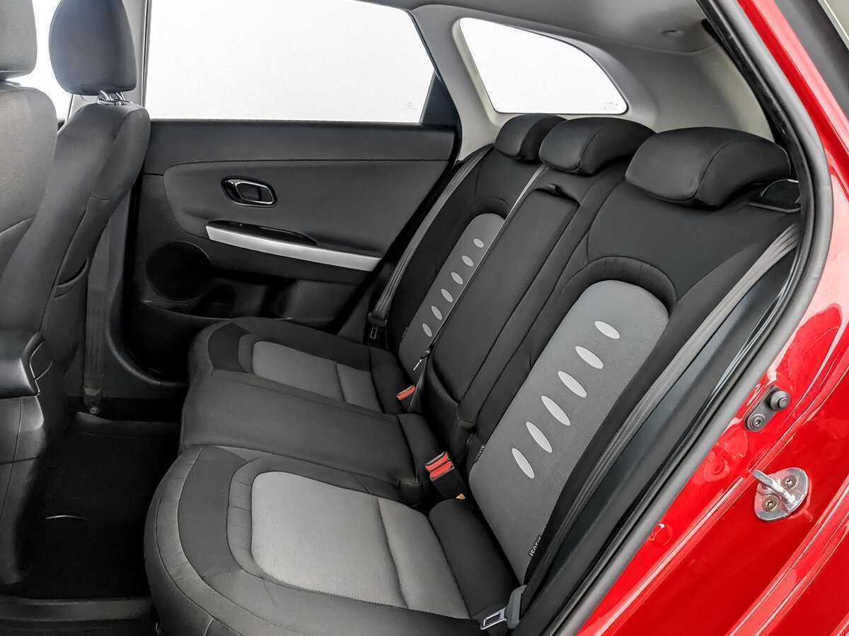 Kia Ceed с пробегом — 2014 год. Фото: #11