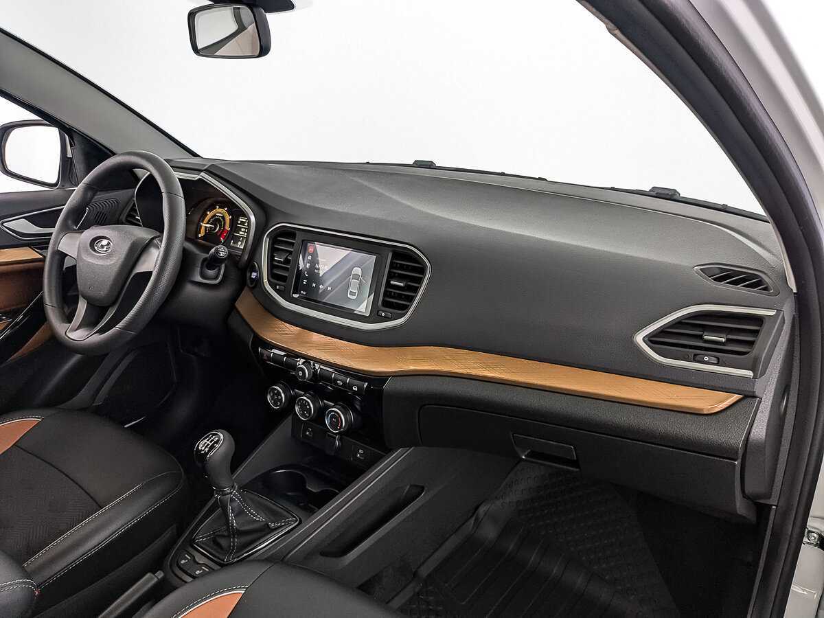 Lada (ВАЗ) Vesta с пробегом — 2024 год. Фото: #12