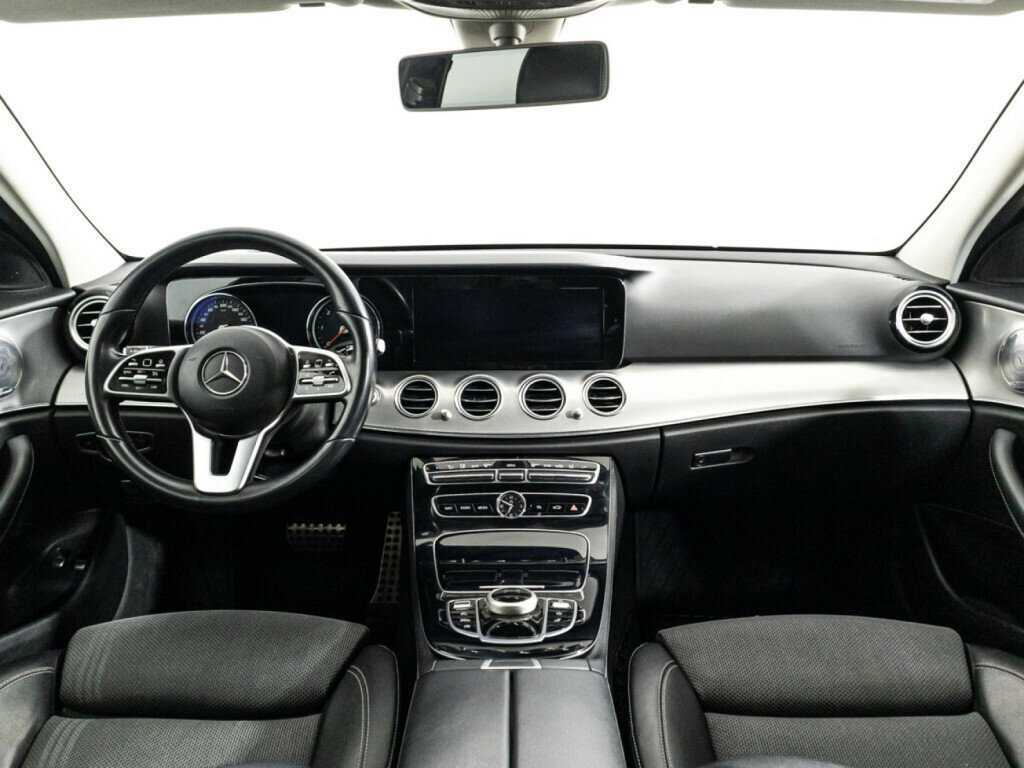 Mercedes-Benz E-Класс с пробегом — 2018 год. Фото: #12