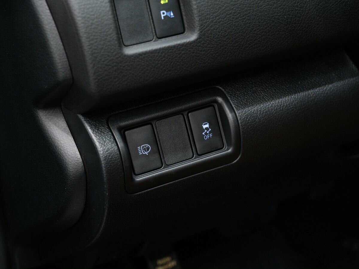 Toyota Camry с пробегом — 2017 год. Фото: #18