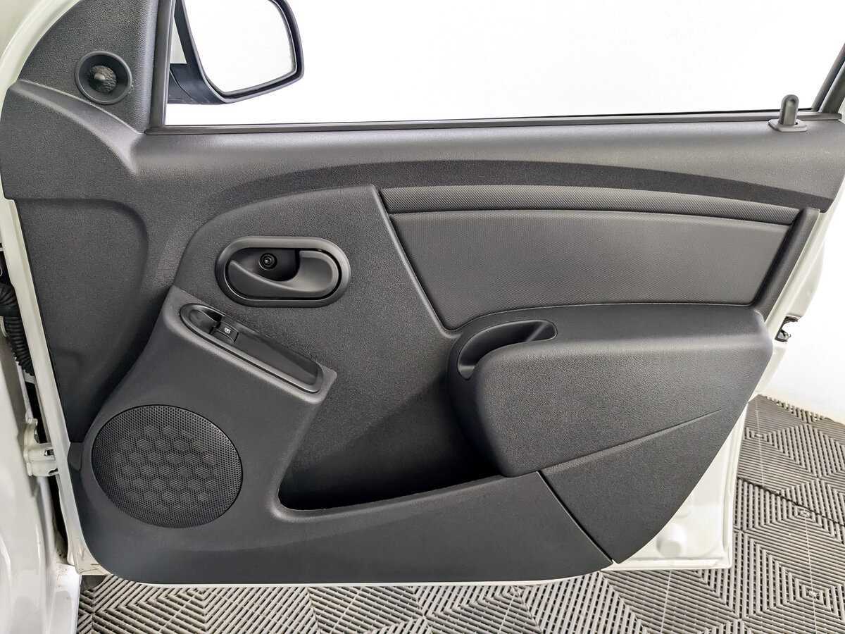 Lada (ВАЗ) Largus с пробегом — 2024 год. Фото: #21