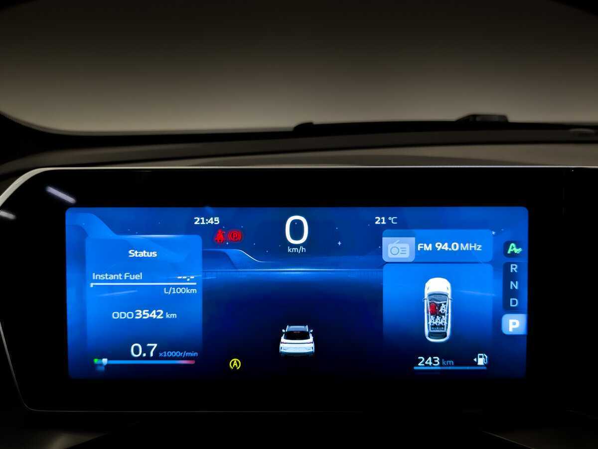 Geely Coolray с пробегом — 2024 год. Фото: #12