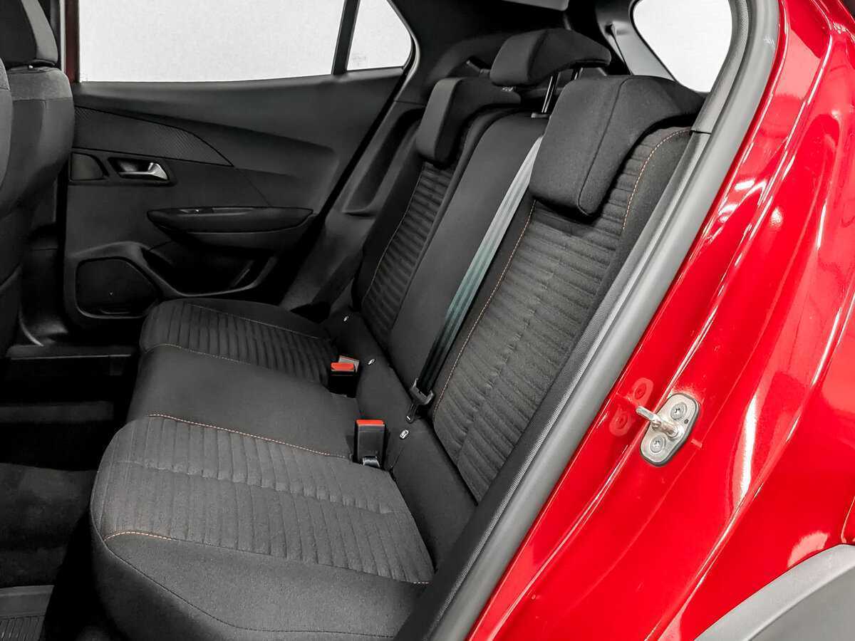 Peugeot 2008 с пробегом — 2022 год. Фото: #11