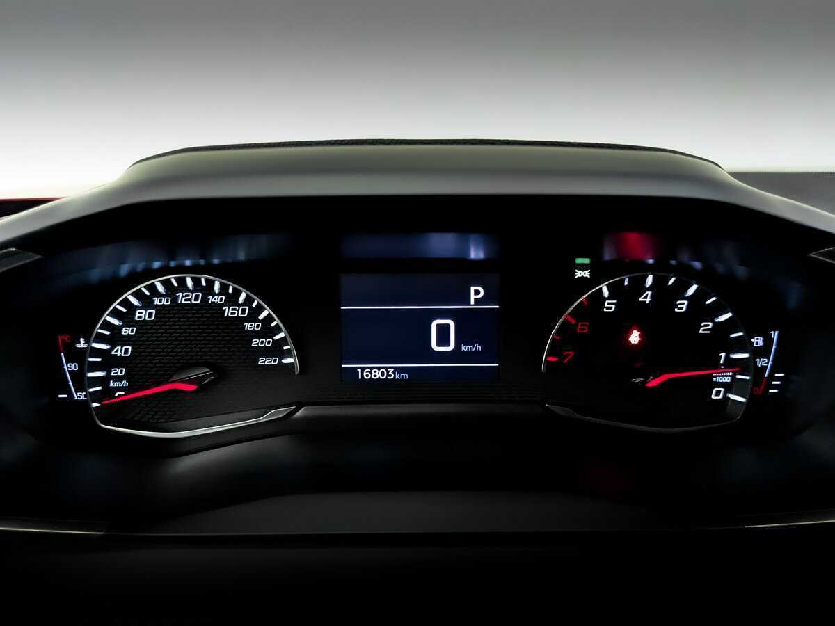 Peugeot 2008 с пробегом — 2022 год. Фото: #12