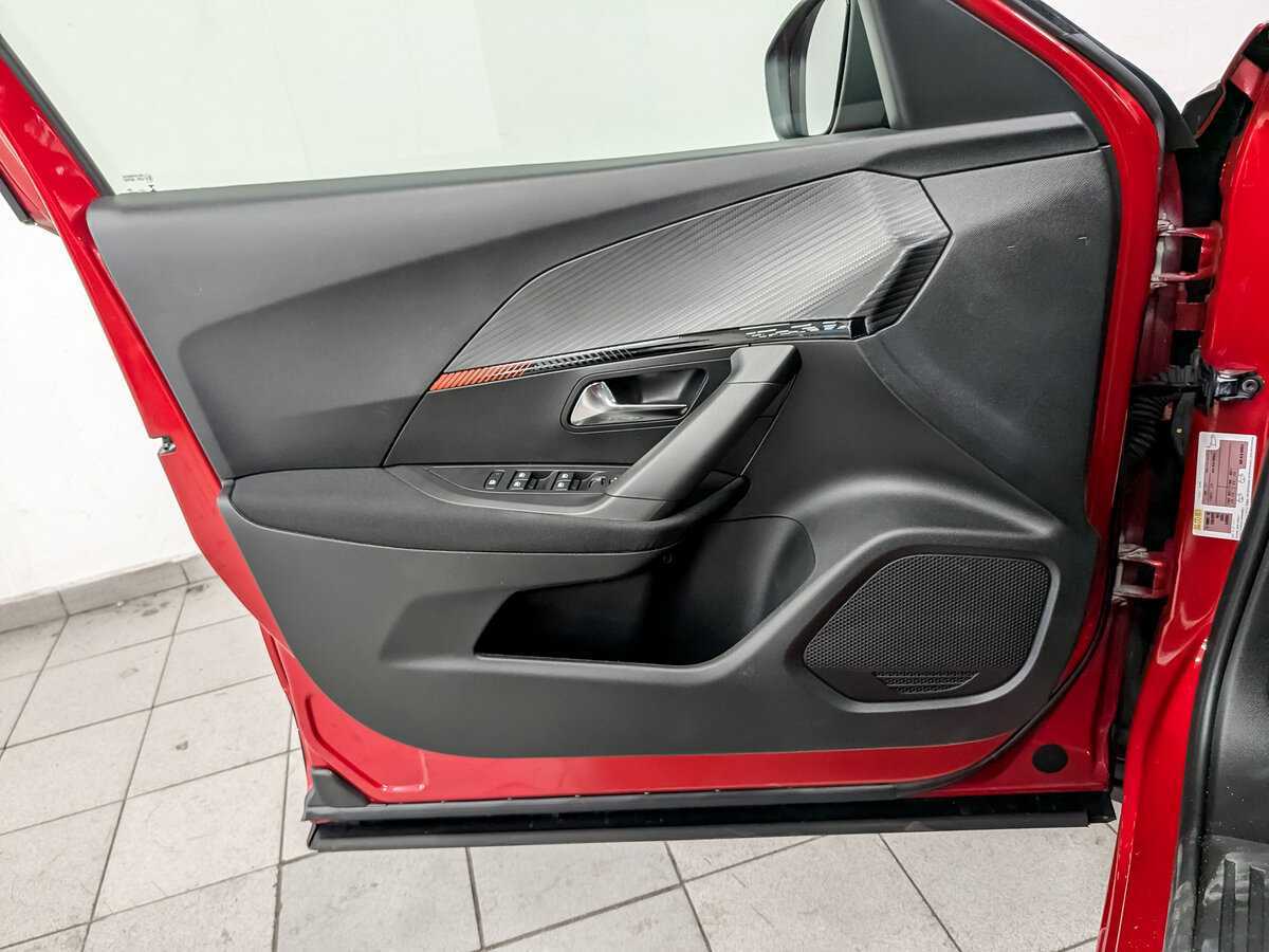 Peugeot 2008 с пробегом — 2022 год. Фото: #16