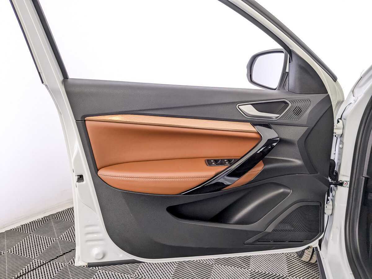 Lada (ВАЗ) Vesta с пробегом — 2024 год. Фото: #18