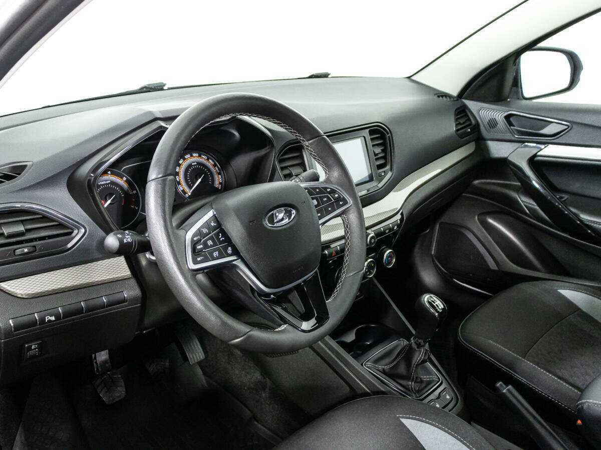 Lada (ВАЗ) Vesta с пробегом — 2023 год. Фото: #10