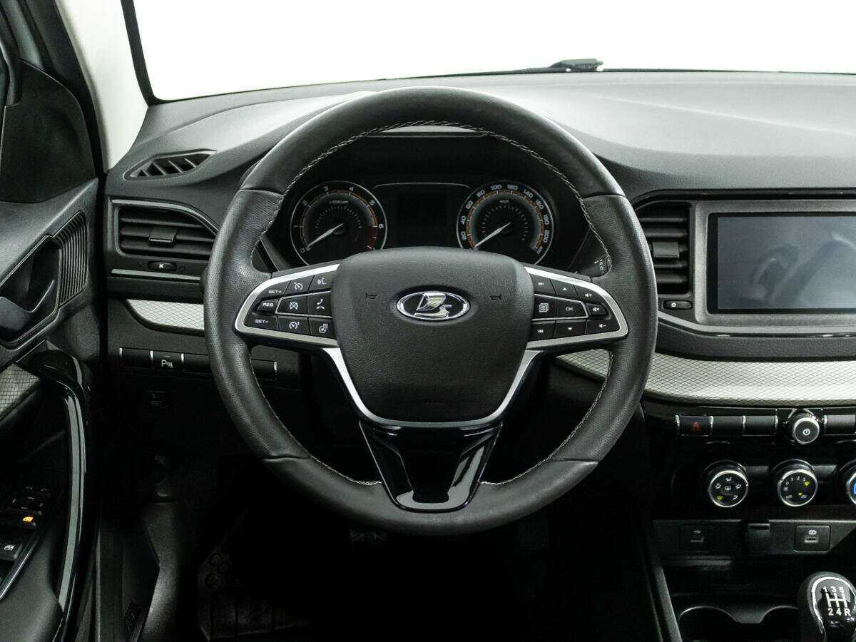 Lada (ВАЗ) Vesta с пробегом — 2023 год. Фото: #18