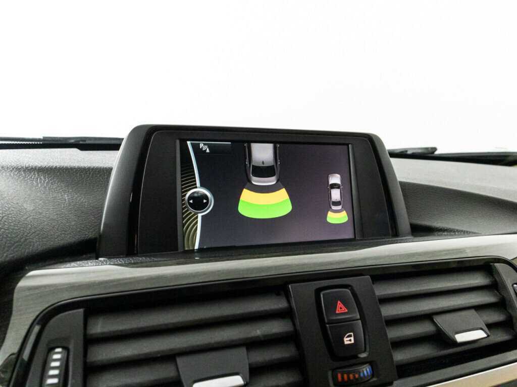 BMW 3 серии с пробегом — 2012 год. Фото: #14