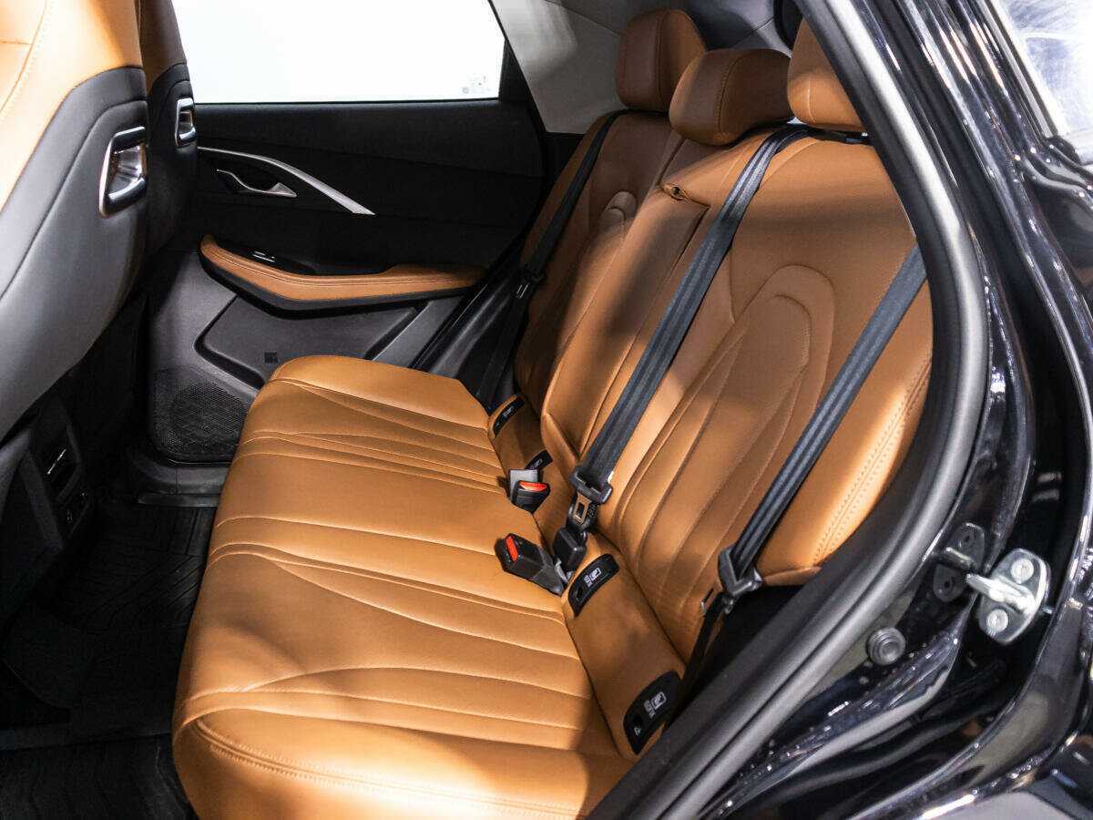 OMODA C5 с пробегом — 2022 год. Фото: #9