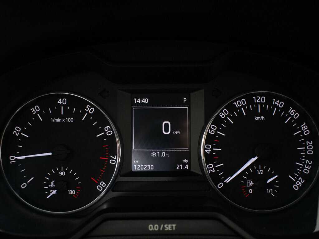 Skoda Octavia с пробегом — 2013 год. Фото: #10