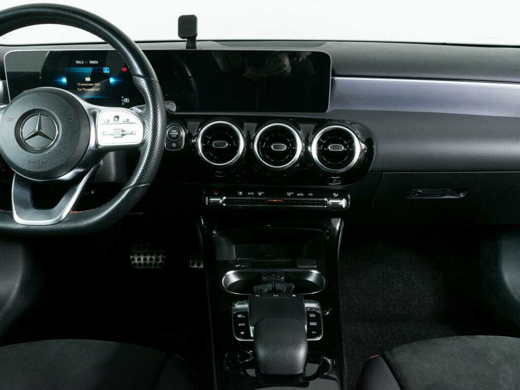 Mercedes-Benz A-Класс с пробегом — 2018 год. Фото: #8