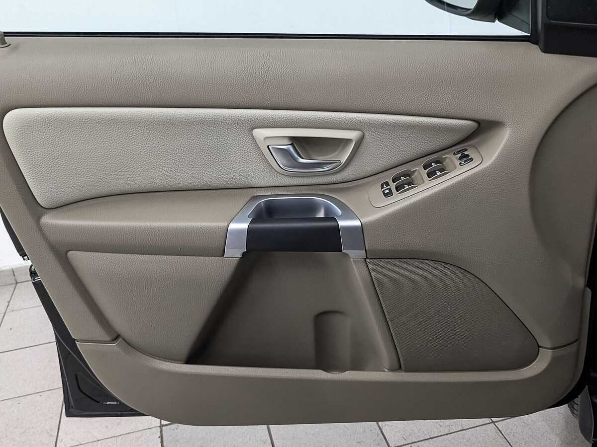 Volvo XC90 с пробегом — 2012 год. Фото: #16