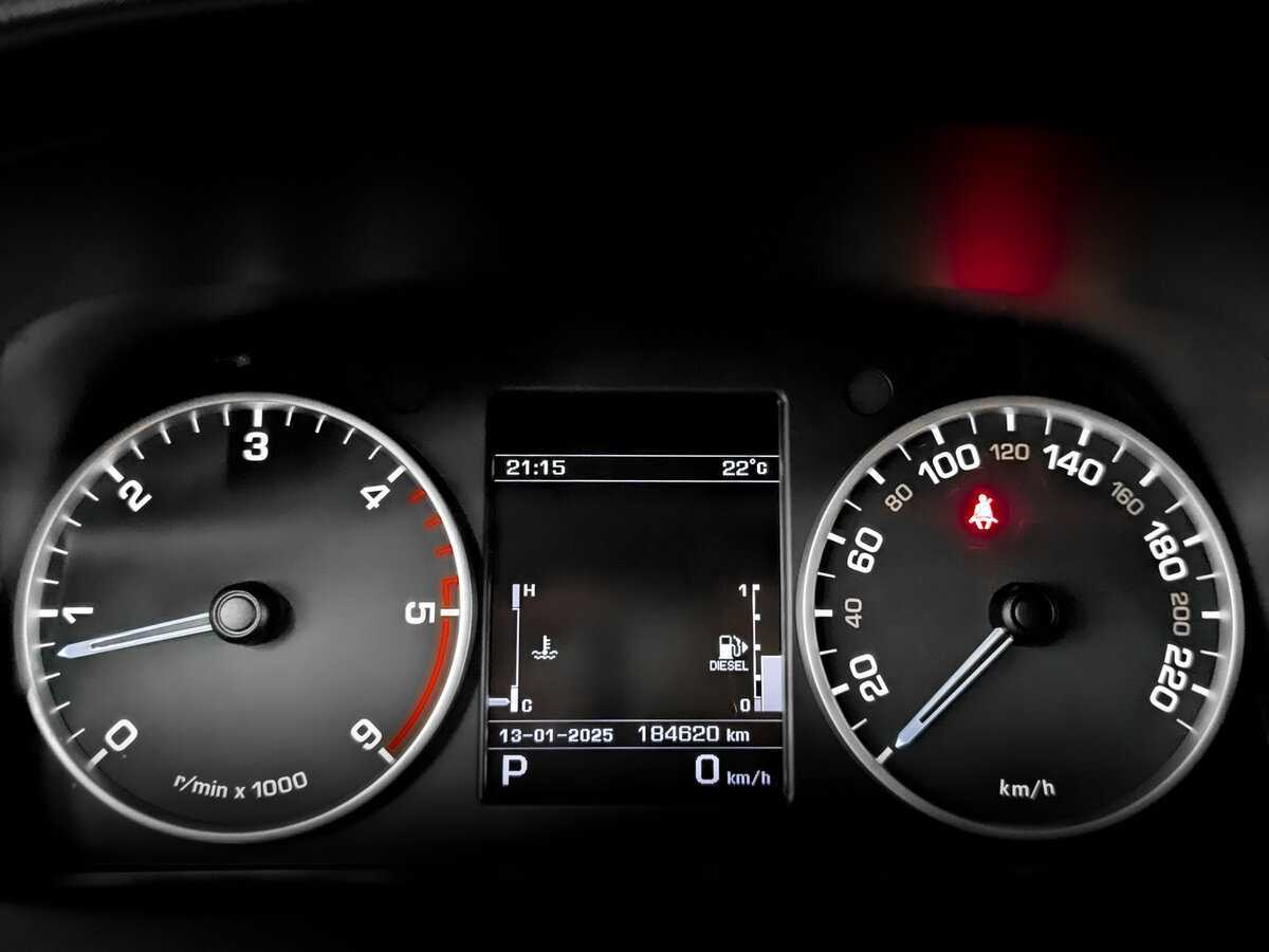 Land Rover Discovery с пробегом — 2013 год. Фото: #12