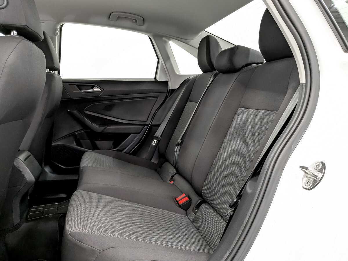 Volkswagen Jetta с пробегом — 2020 год. Фото: #11