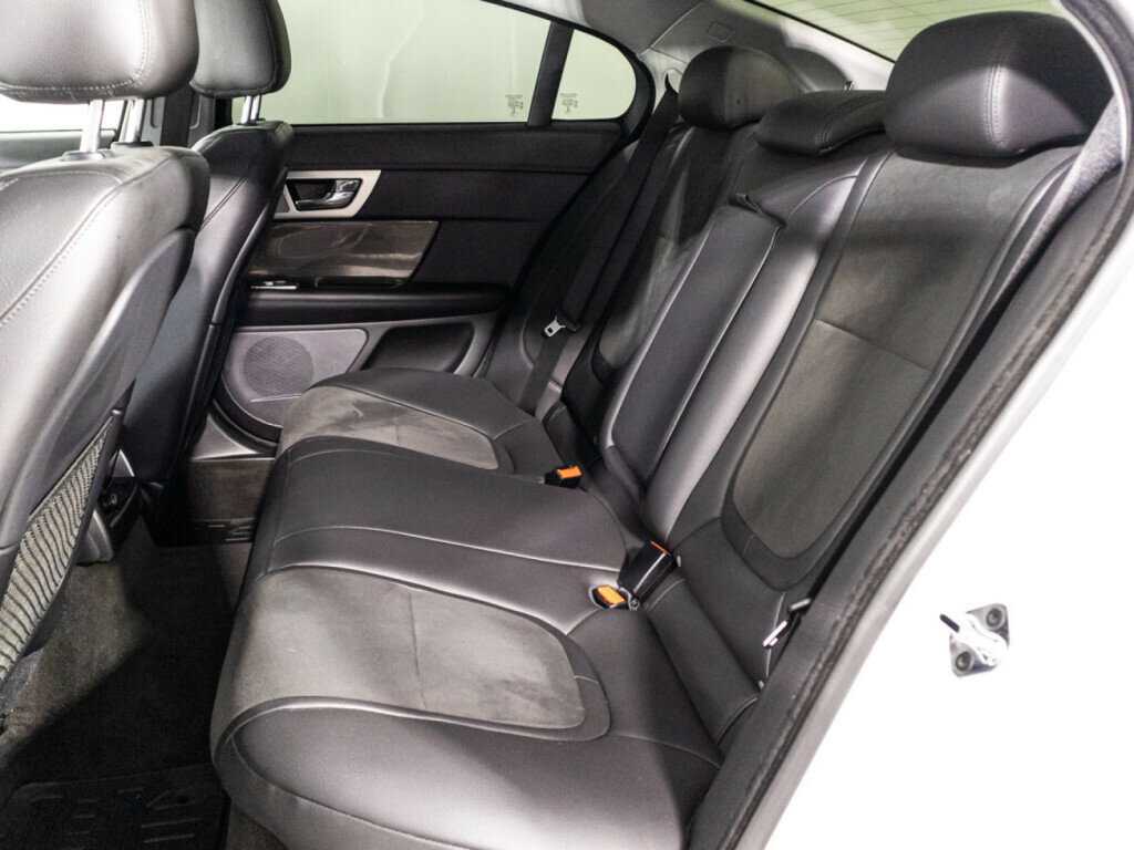 Jaguar XF с пробегом — 2014 год. Фото: #9