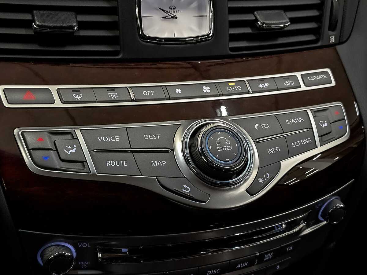 Infiniti Q70 с пробегом — 2016 год. Фото: #20