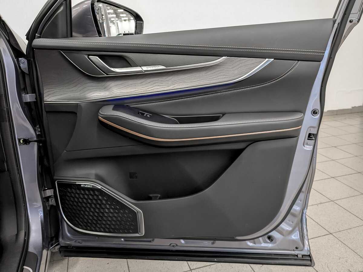 EXEED LX с пробегом — 2023 год. Фото: #23