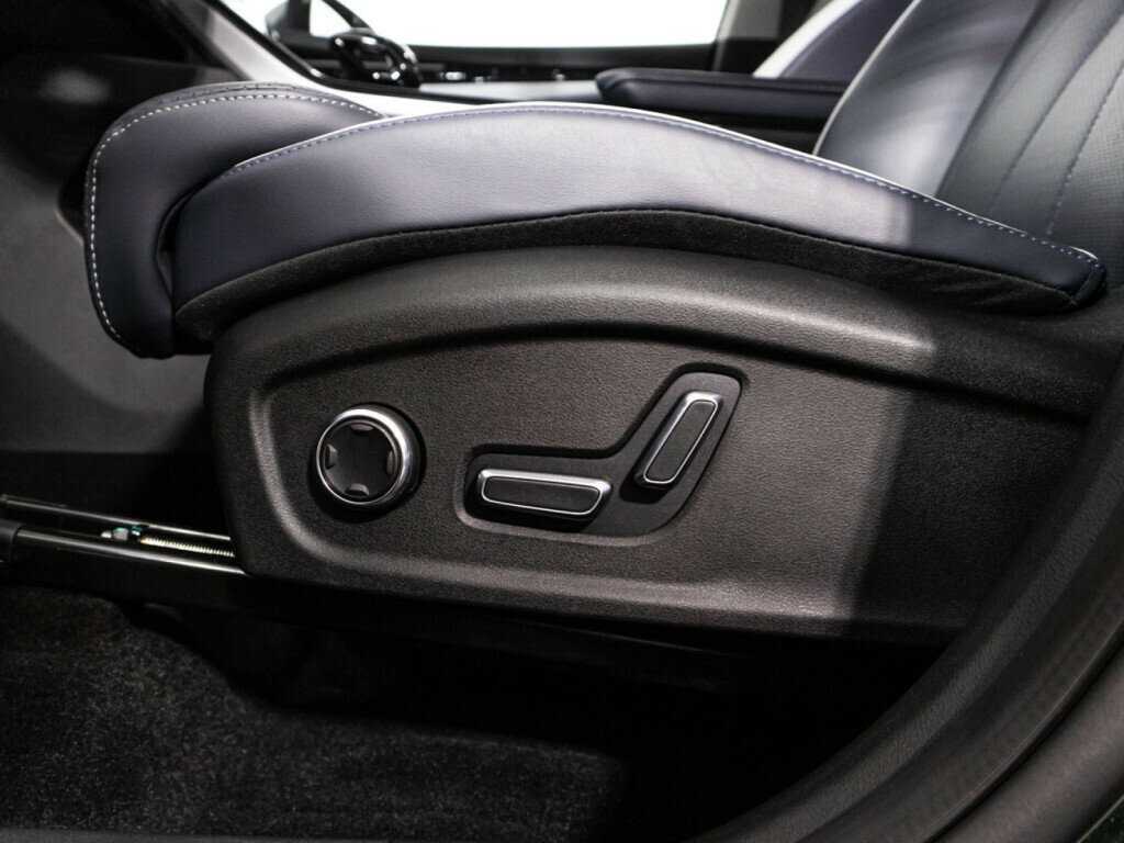 Geely Atlas с пробегом — 2023 год. Фото: #16