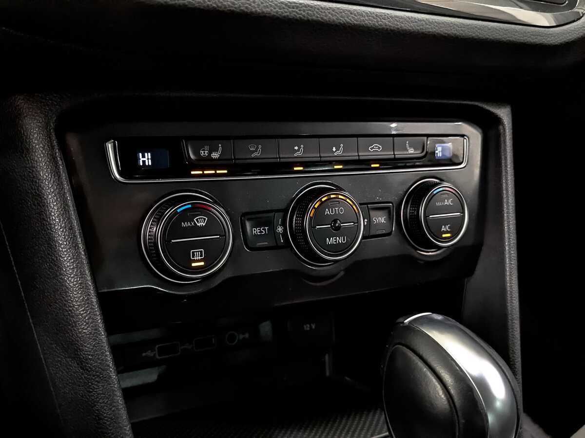 Volkswagen Tiguan с пробегом — 2020 год. Фото: #20