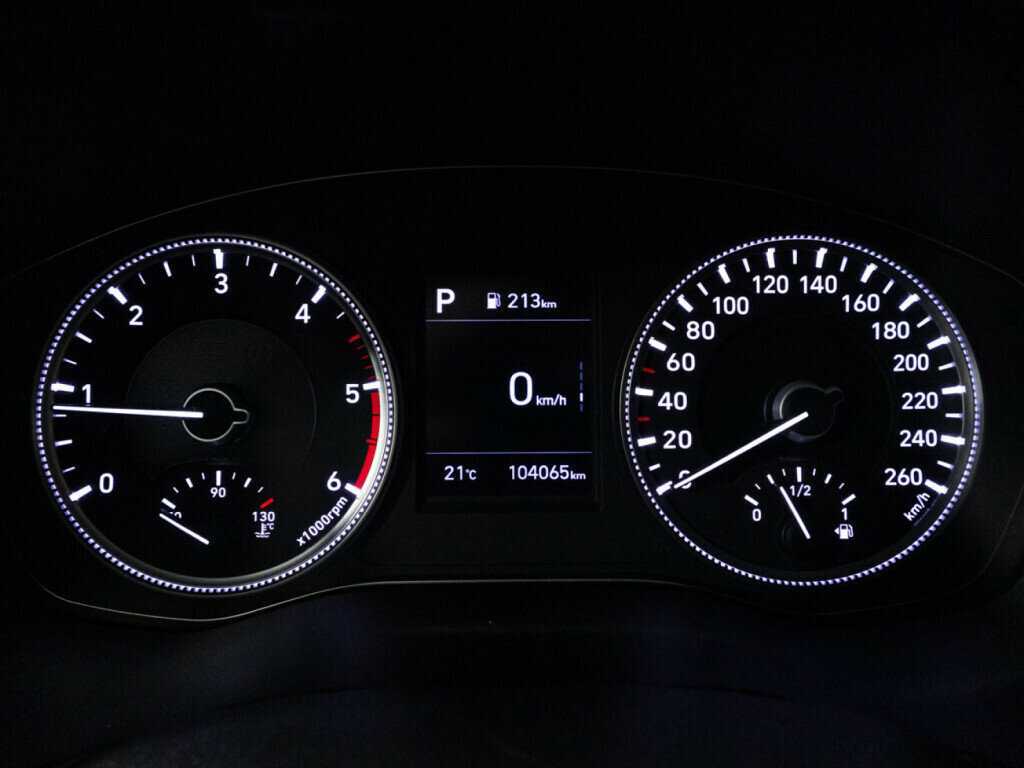 Hyundai Santa Fe с пробегом — 2019 год. Фото: #11