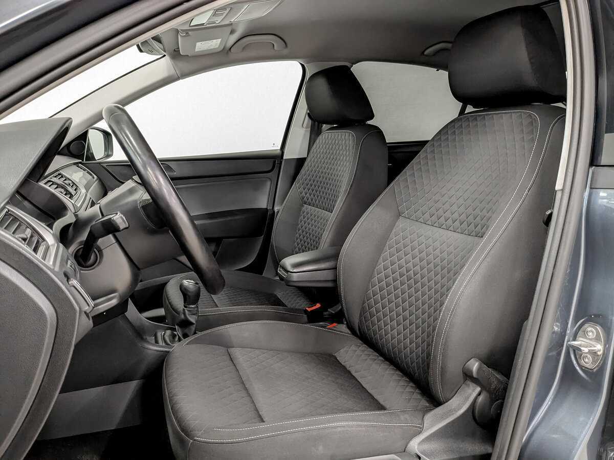 Skoda Rapid с пробегом — 2016 год. Фото: #17