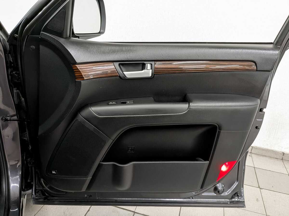 Kia Mohave с пробегом — 2017 год. Фото: #17