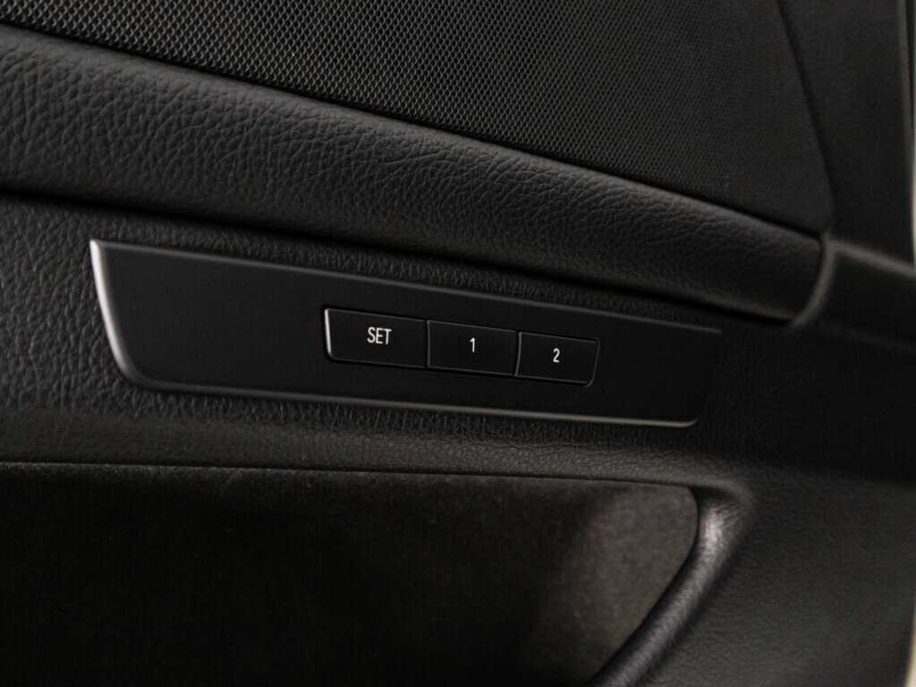 BMW 5 серии с пробегом — 2016 год. Фото: #17