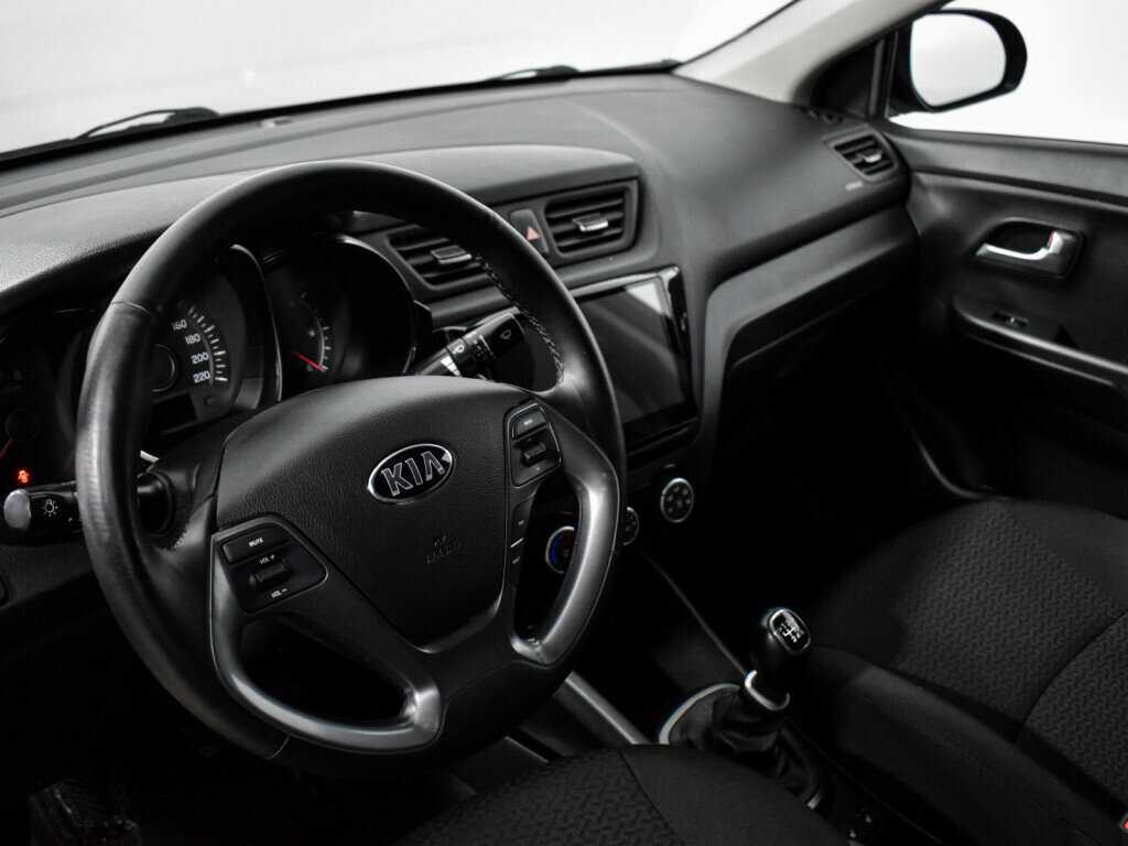 Kia Rio с пробегом — 2016 год. Фото: #8