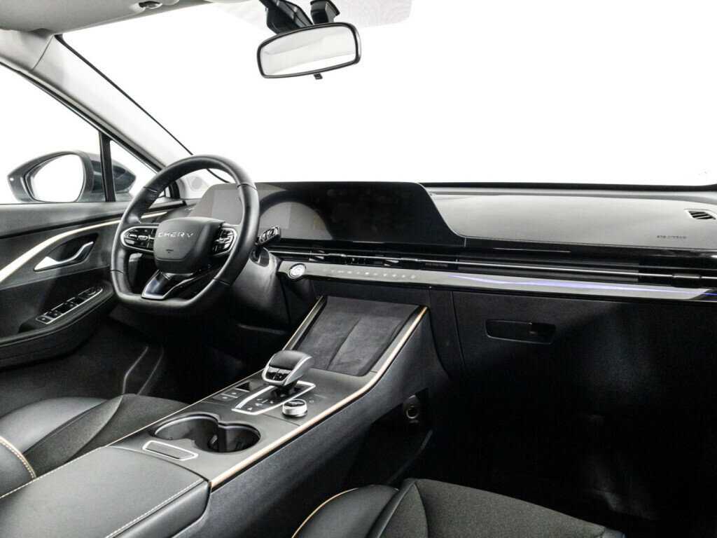 OMODA C5 с пробегом — 2022 год. Фото: #8