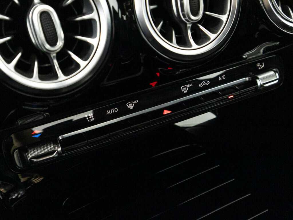 Mercedes-Benz CLA с пробегом — 2020 год. Фото: #16