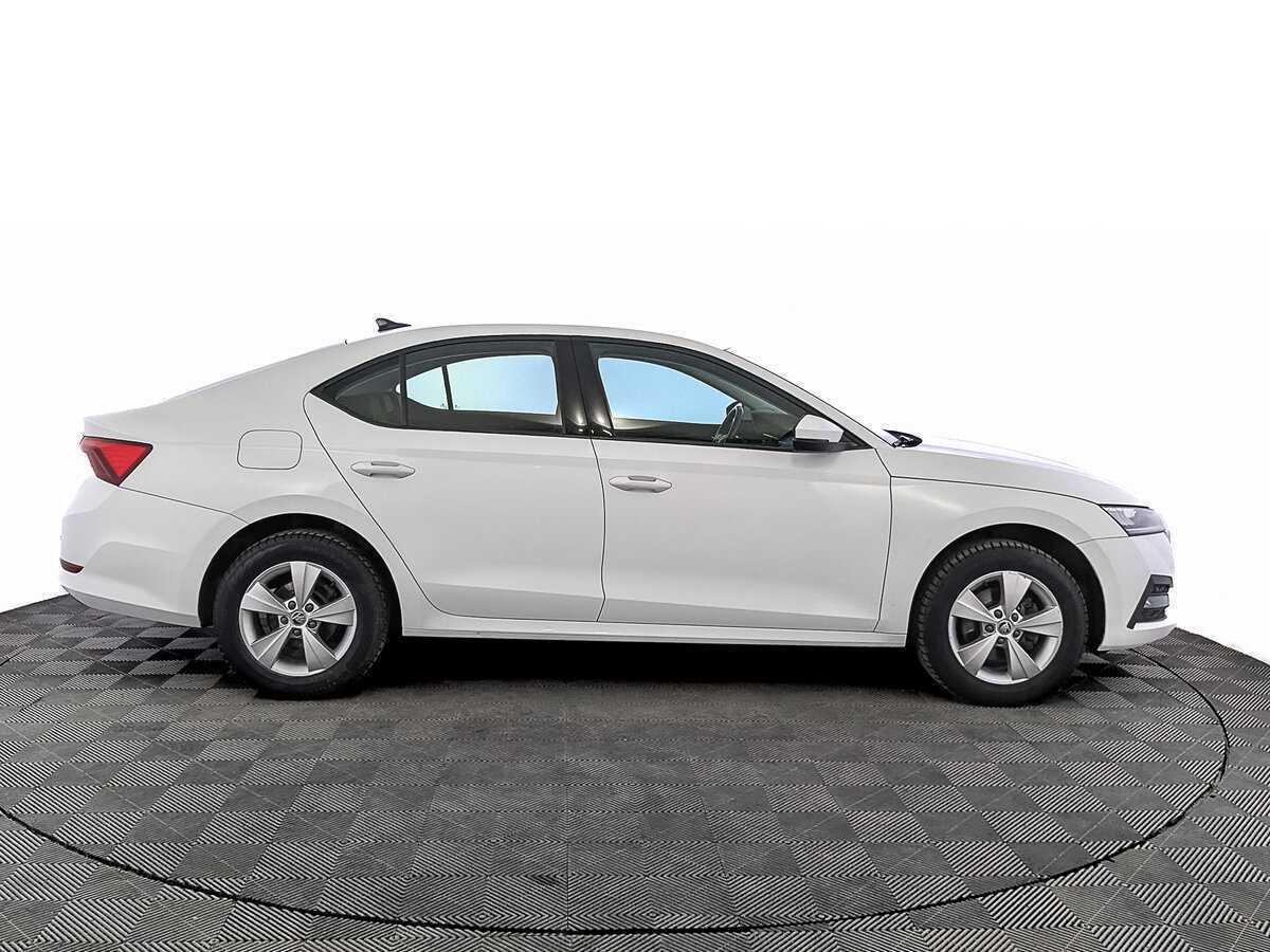 Skoda Octavia с пробегом — 2021 год. Фото: #3