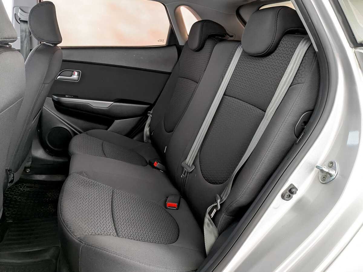 Kia Rio с пробегом — 2017 год. Фото: #11