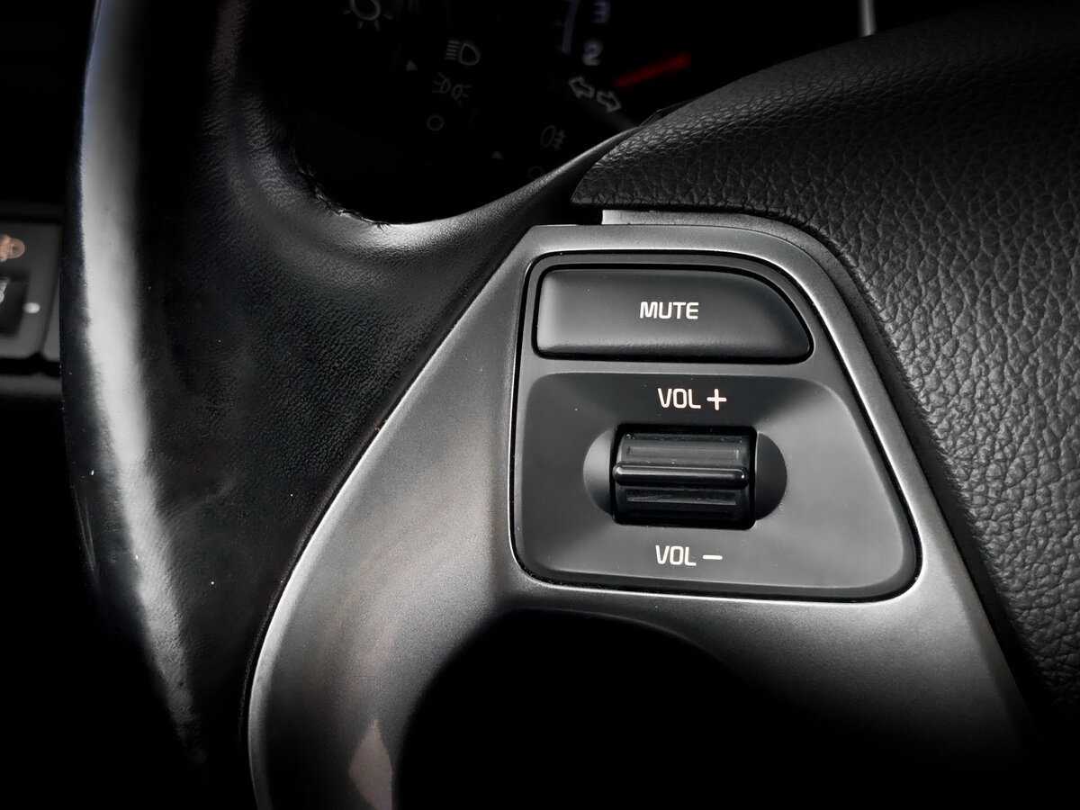 Kia Rio с пробегом — 2017 год. Фото: #24