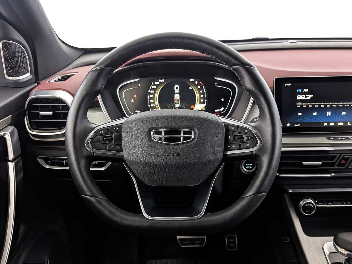 Geely Coolray с пробегом — 2023 год. Фото: #19