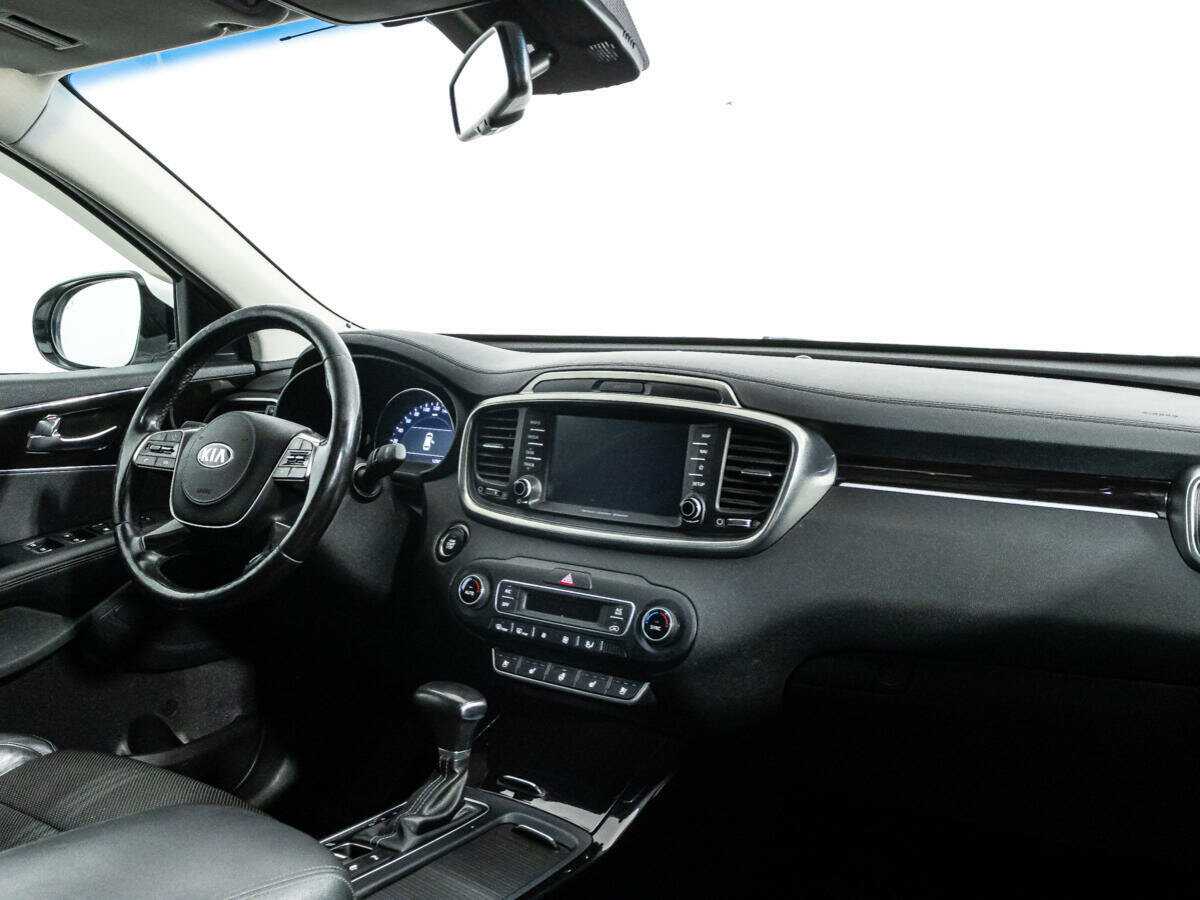 Kia Sorento с пробегом — 2017 год. Фото: #8