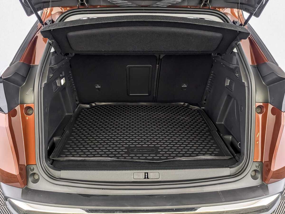 Peugeot 3008 с пробегом — 2017 год. Фото: #9