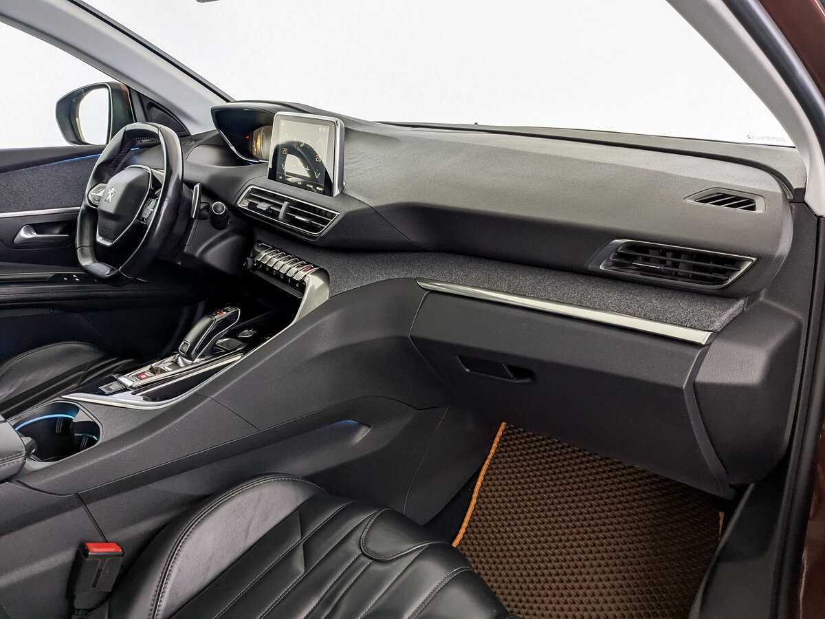 Peugeot 3008 с пробегом — 2017 год. Фото: #10