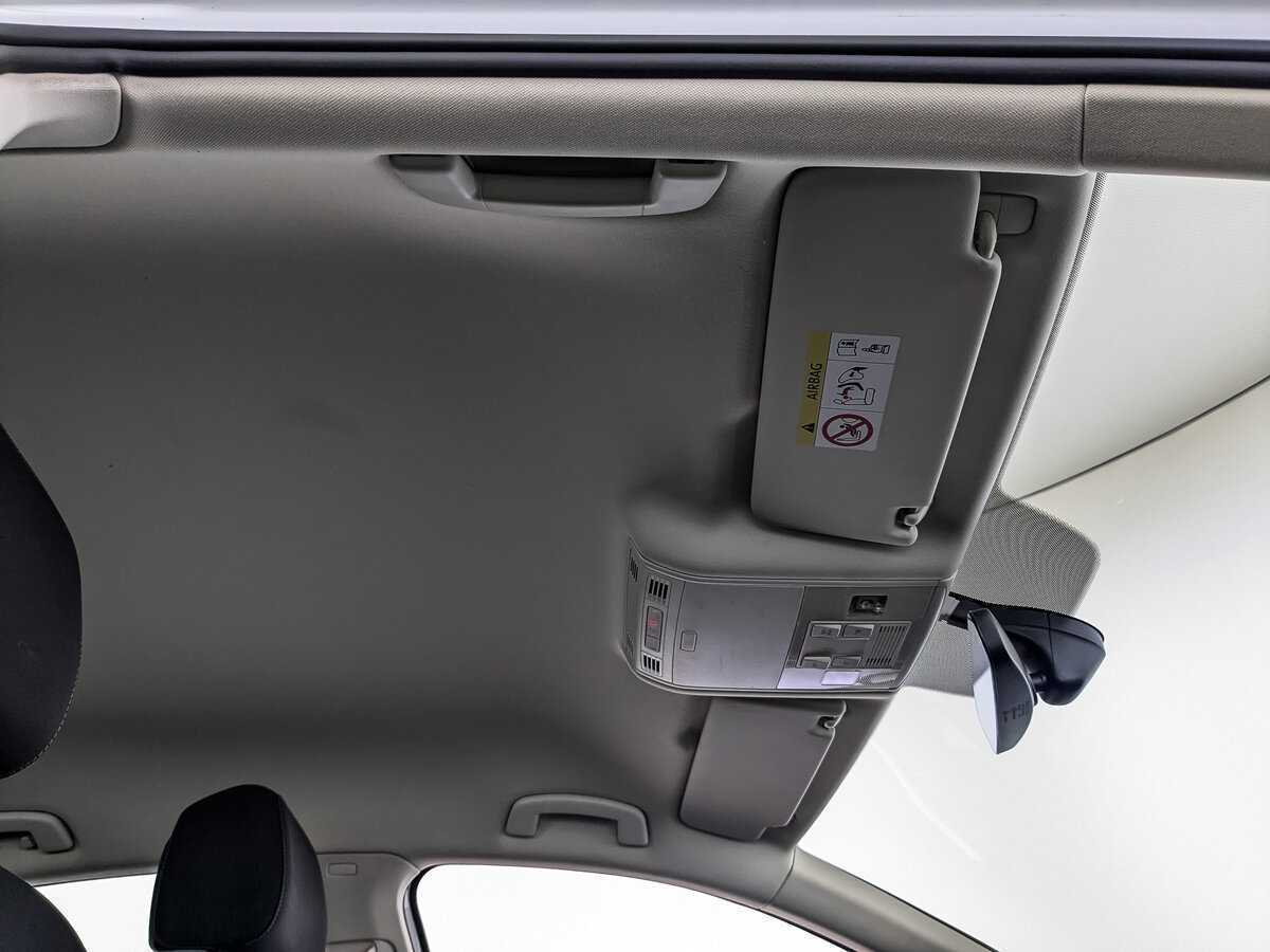 Volkswagen Passat с пробегом — 2019 год. Фото: #19